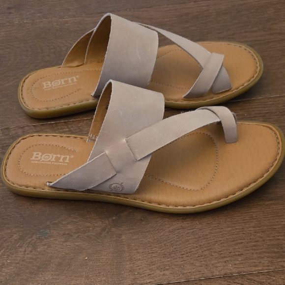 Born Women's Cream Cross-Strap Sandals - Picture 6 of 10